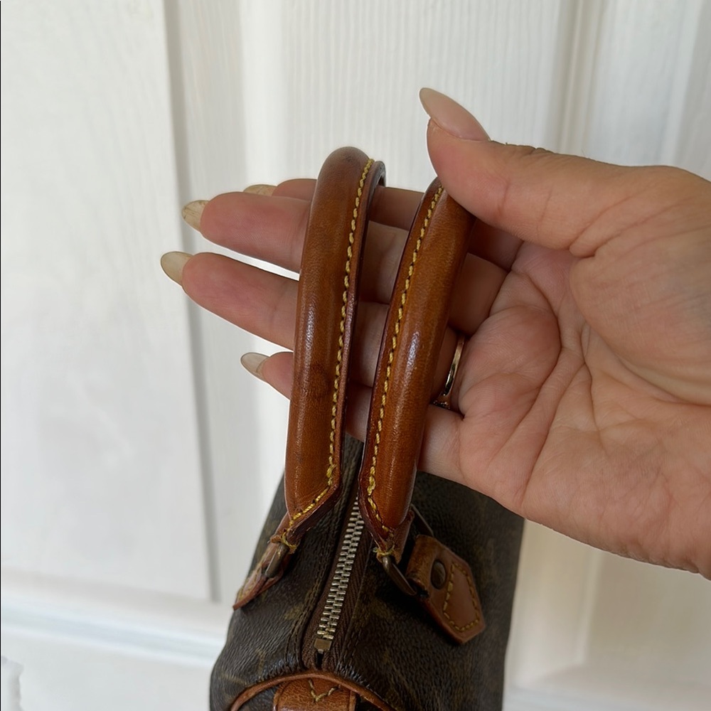 Vintage Louis Vuitton Brown Monogram Mini Speedy Bag- Zipper Pull Broken - Picture 3 of 5